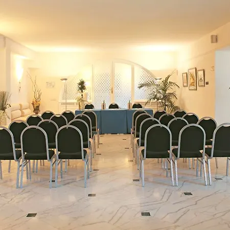 Il Negresco Hotel 4*
