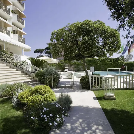 Il Negresco 4* Forte dei Marmi