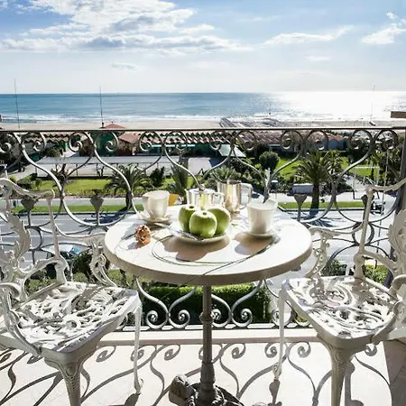 Il Negresco 4* Forte dei Marmi