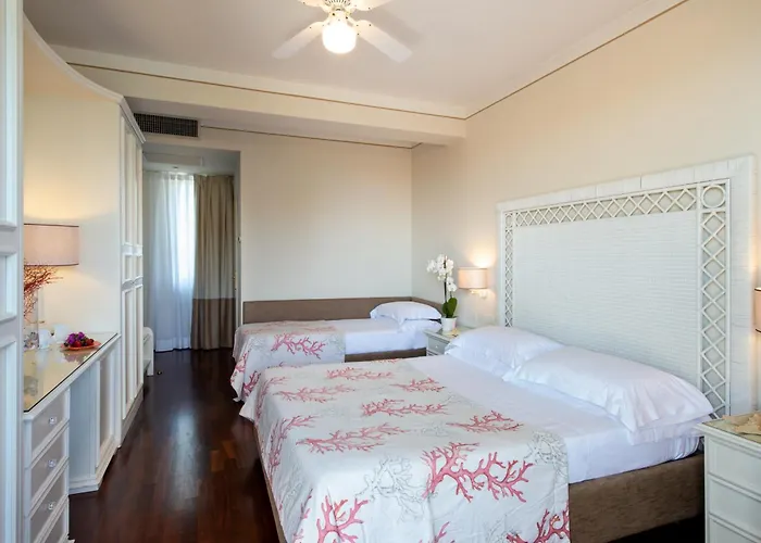 Готель Il Negresco 4*