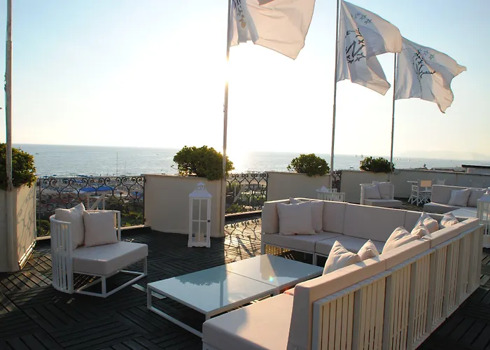 Il Negresco 4* Форте-дей-Мармі