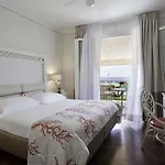 Il Negresco فندق فورتي دي مارمي