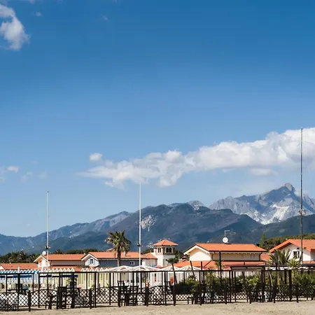 Il Negresco Forte dei Marmi