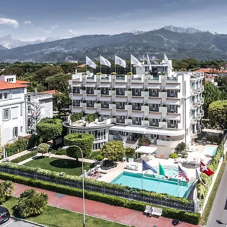 Il Negresco Готель