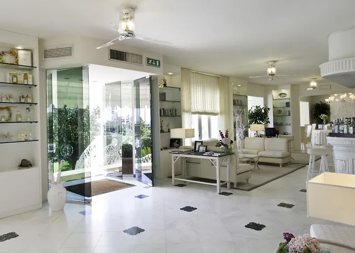 Il Negresco Hotel 4*