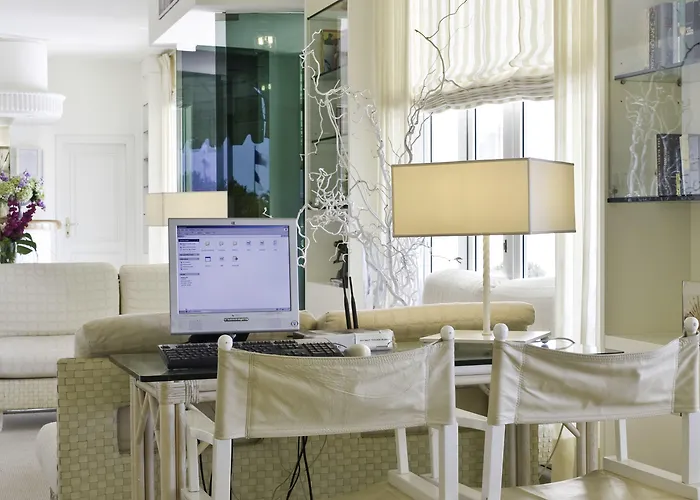 Il Negresco 포르데데이마르미